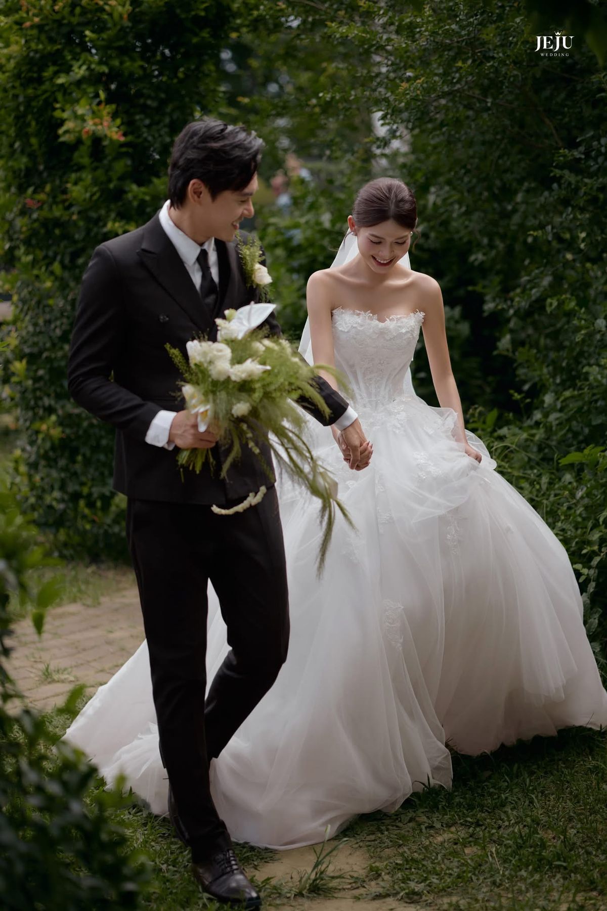 Mẫu Khu Vườn Thanh Lịch